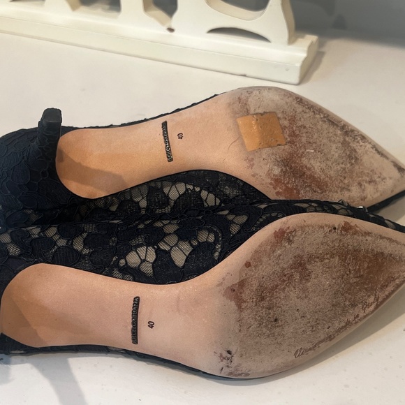 Elegant Beautiful Dolce & Gabbana Bellucci pumps in Navy - Picture 5 of 11